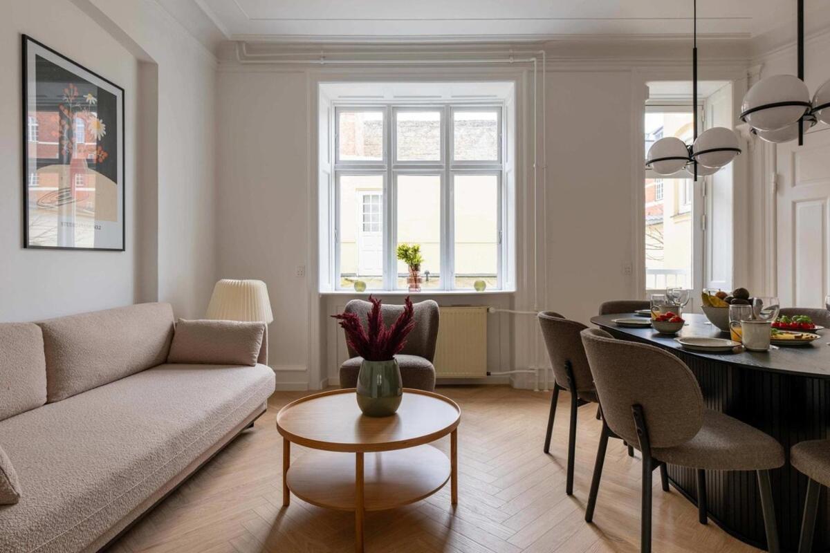 Stylish And Bright 2 Bedroom In Cph N Apartment *