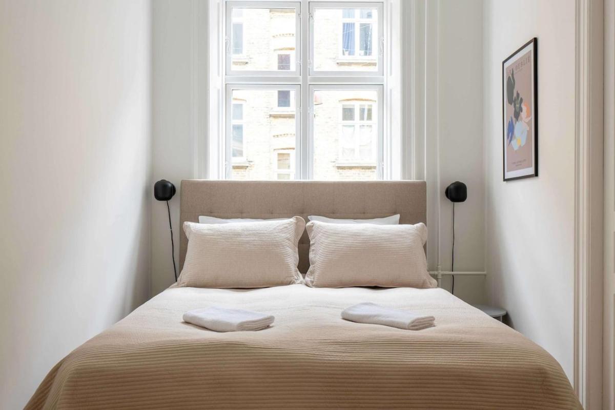Stylish And Bright 2 Bedroom In Cph N *