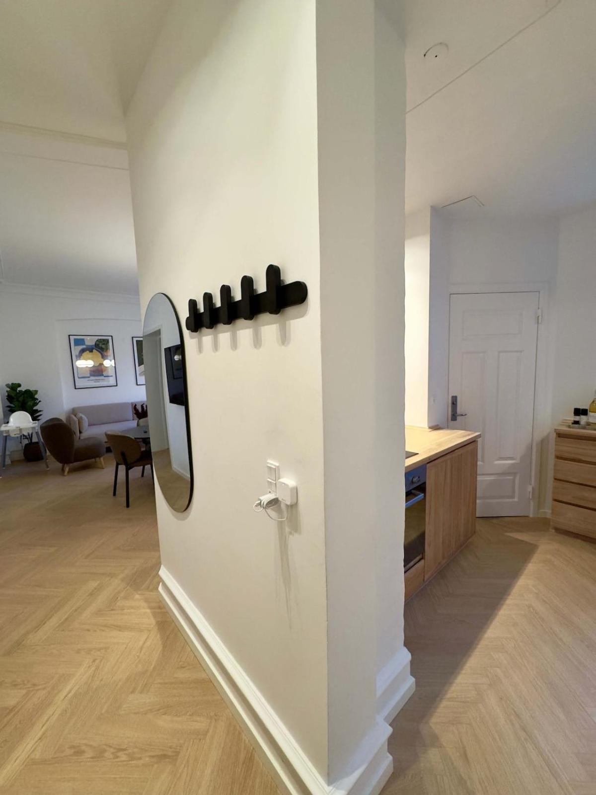 Apartment Stylish And Bright 2 Bedroom In Cph N Copenhagen