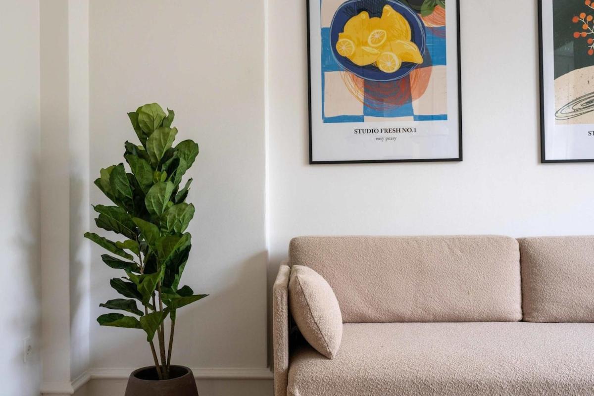 Stylish And Bright 2 Bedroom In Cph N Copenhagen